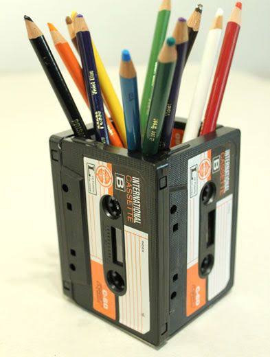 Bisa jadi Tas, 5 DIY Kreatif Menyulap Kaset Lama jadi Barang Unik
