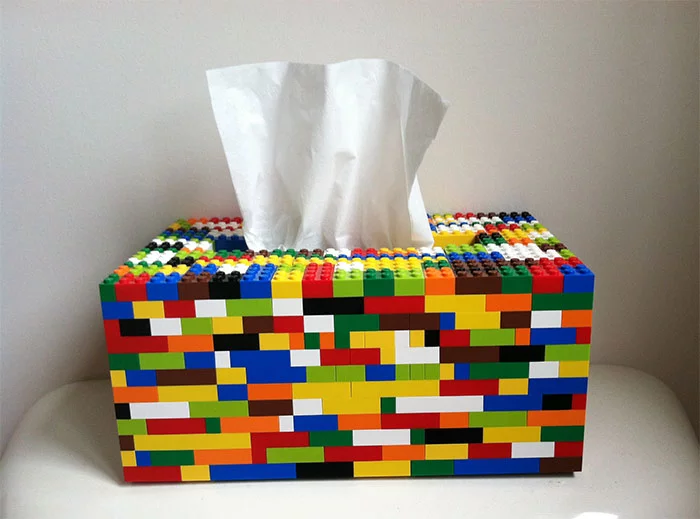5 Cara Memanfaatkan Lego untuk Perabot Rumah Tangga, Bisa Jadi Vas Bunga