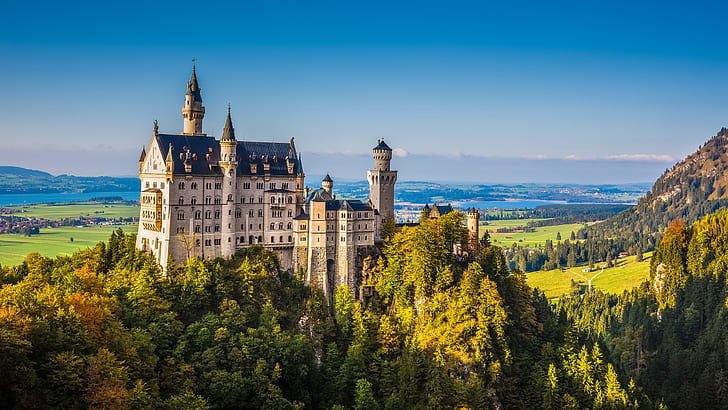 Istana Neuschwanstein, Bangunan Kuno yang Menginspirasi Film Disney