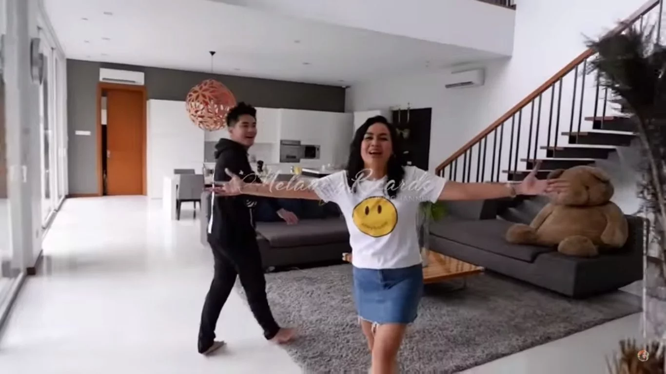 Cozy Banget, Yuk Intip 5 Potret Rumah Boy William Bernuansa Putih