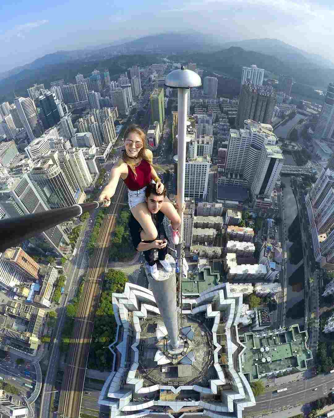 Bikin Merinding, 5 Foto di Ketinggian Ekstrim yang Sangat Berbahaya