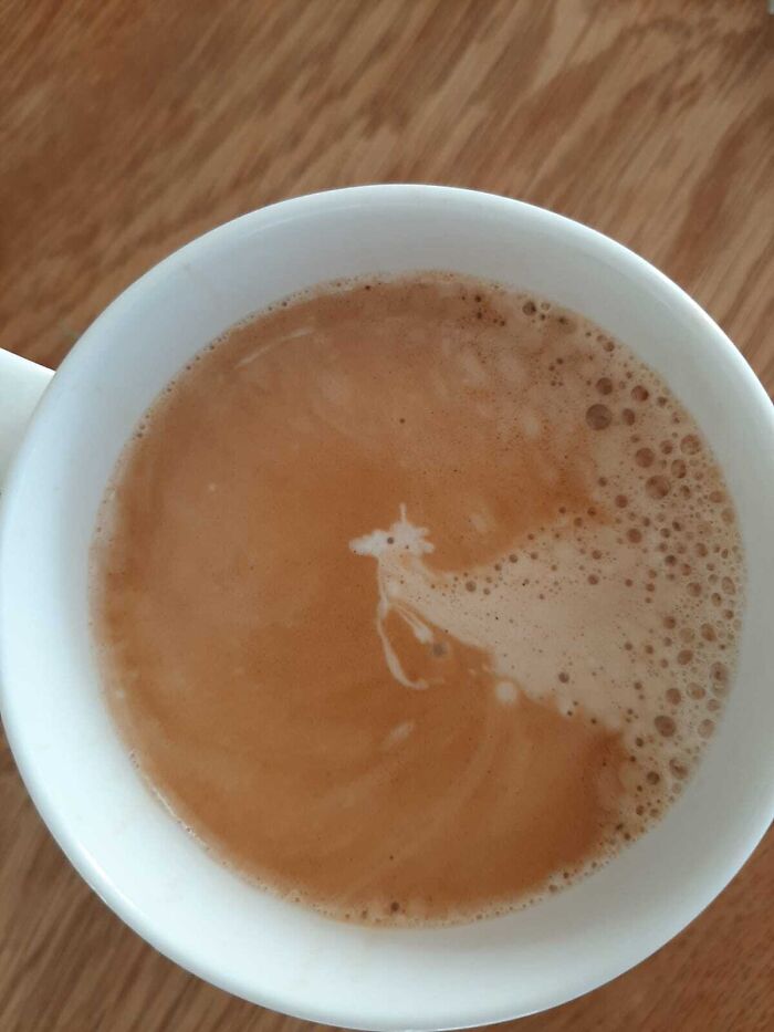 5 Kreasi dari Gelembung Kopi yang Gak Sengaja Terbuat, Bikin Senyum-senyum Sendiri