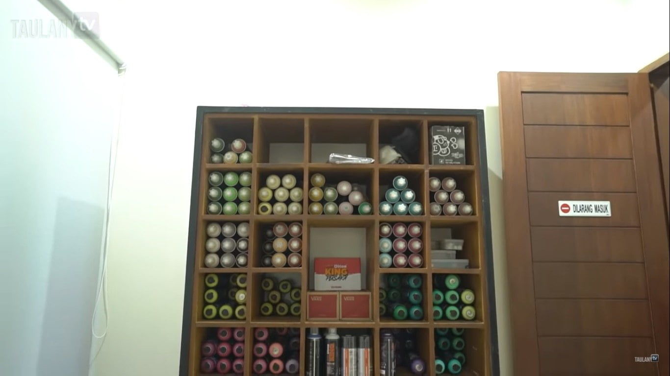 Swag, 5 Penampilan Kantor Wendy dengan Studio Khusus untuk Youtube