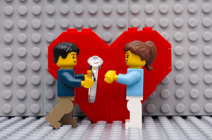 Sulit Ditolak, 5 Cara Melamar Kekasih dengan Cara Unik dan Romantis