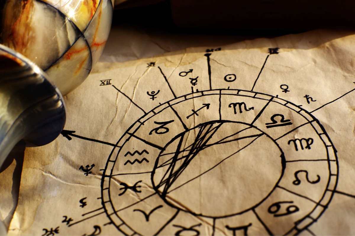 Asal Usul Zodiak, Ramalan Bintang yang Dianggap Berpengaruh pada Nasib