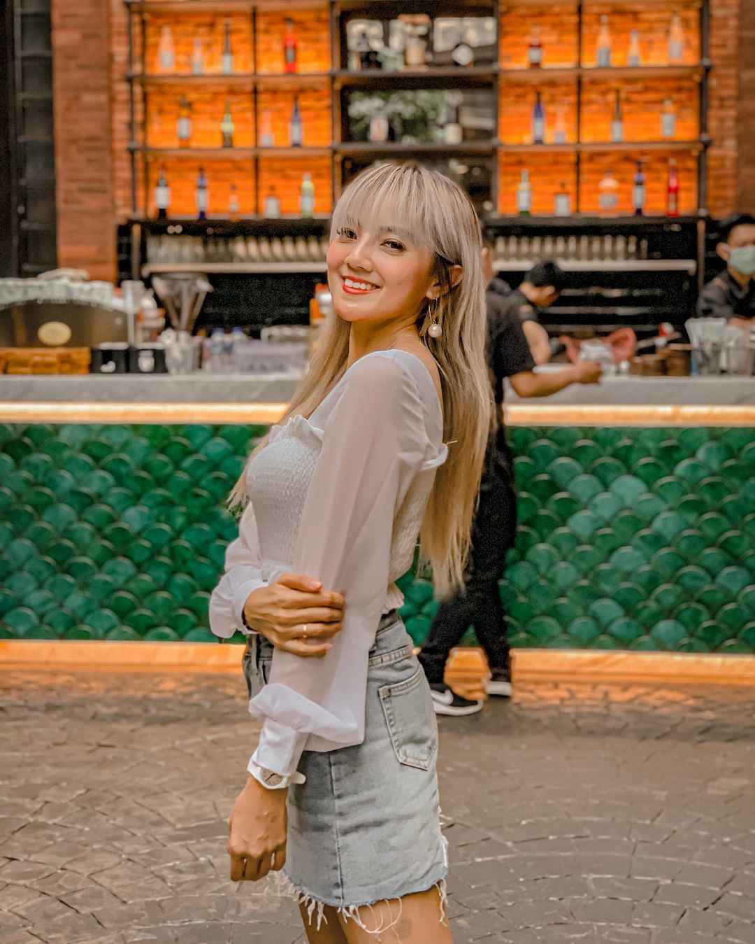 Jarang Tersorot, 5 Pesona Nessa Salvyana Istri Aktor Aditya Suryo