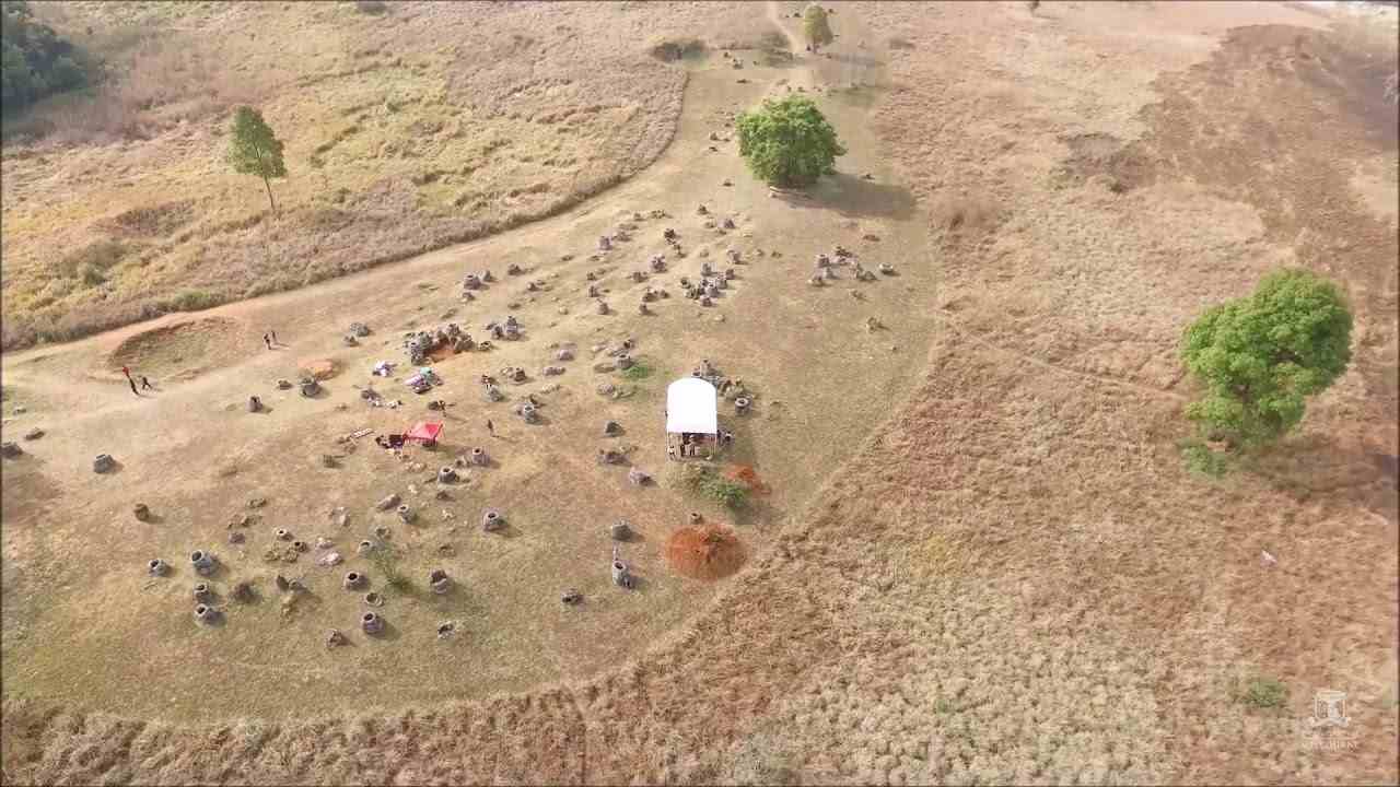 Pernah Jadi Medan Perang, Situs Bersejarah Plain of Jars Laos Penuh Ranjau