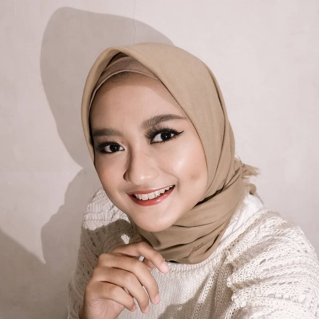 5-potret-reyna-fakhira-mojang-garut-yang-mirip-dinda-hauw