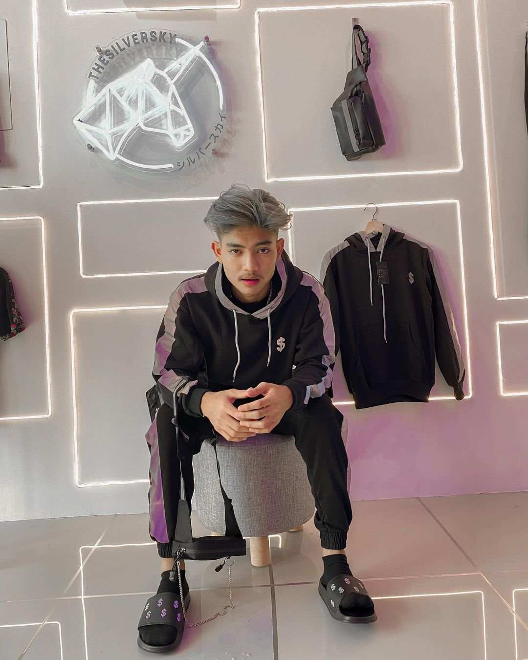 5 Potret Sandy Saputra, Raja TikTok Indonesia dengan Jutaan Followers