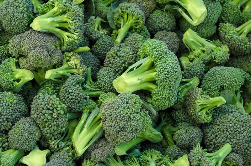 5 Sayur dan Buah yang Sebaiknya Gak Masuk Kulkas Bersamaan, Apa Aja Ya?