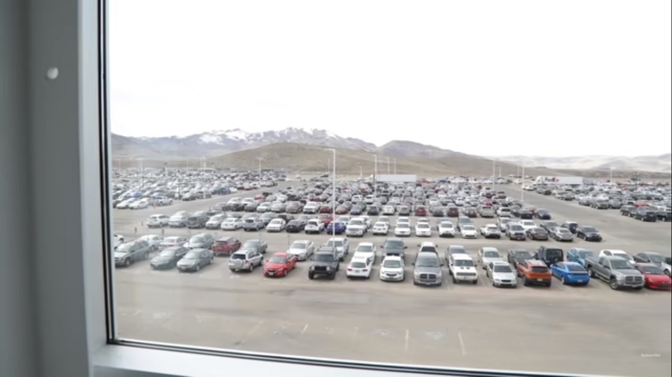 Penuh dengan Robot, 5 Potret Pabrik Tesla Gigafactory 1 di Nevada