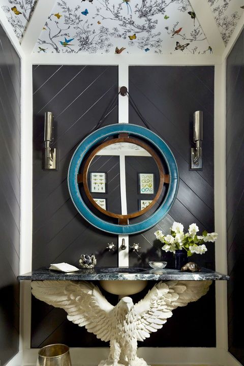 Elegan, 5 Desain Kamar Mandi Kecil dengan Tema Serba Hitam