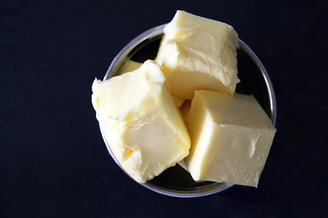 Ini 5 Perbedaan Mentega dan Margarin, Bentuk Mirip Tapi Beda Kegunaan