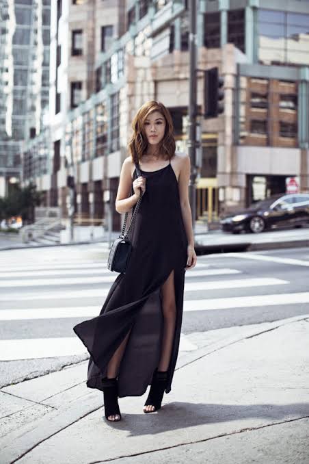 Elegan, 10 Inspirasi Outfit All Black yang Bikin Tampak Misterius