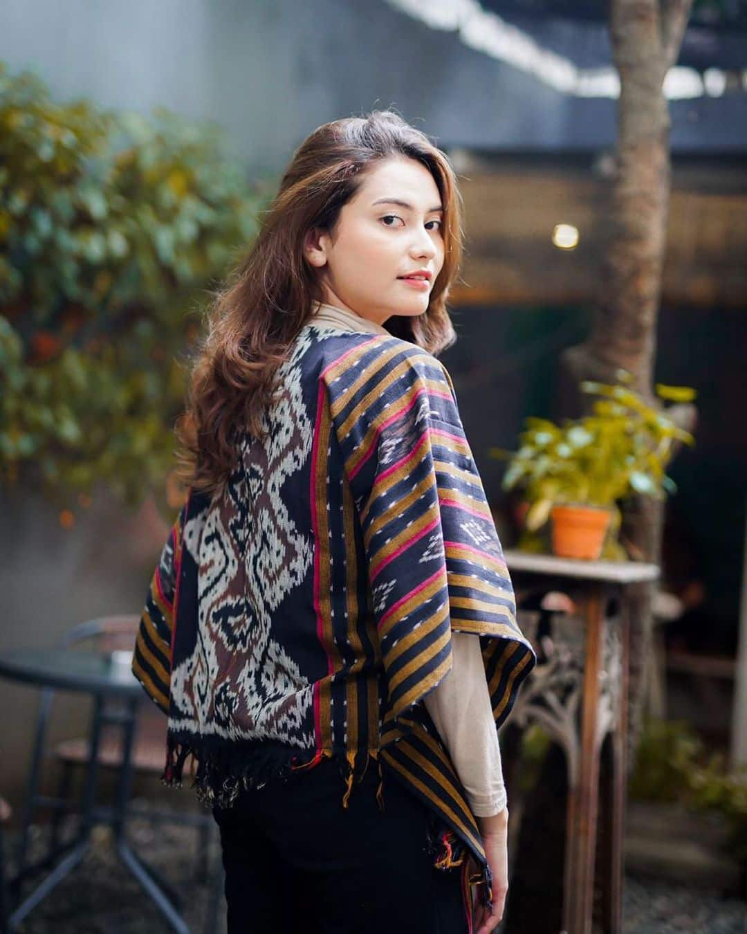 5 Potret Azmi Wanda, TikToker Cantik ‘Kembaran’ Rachquel Nesia