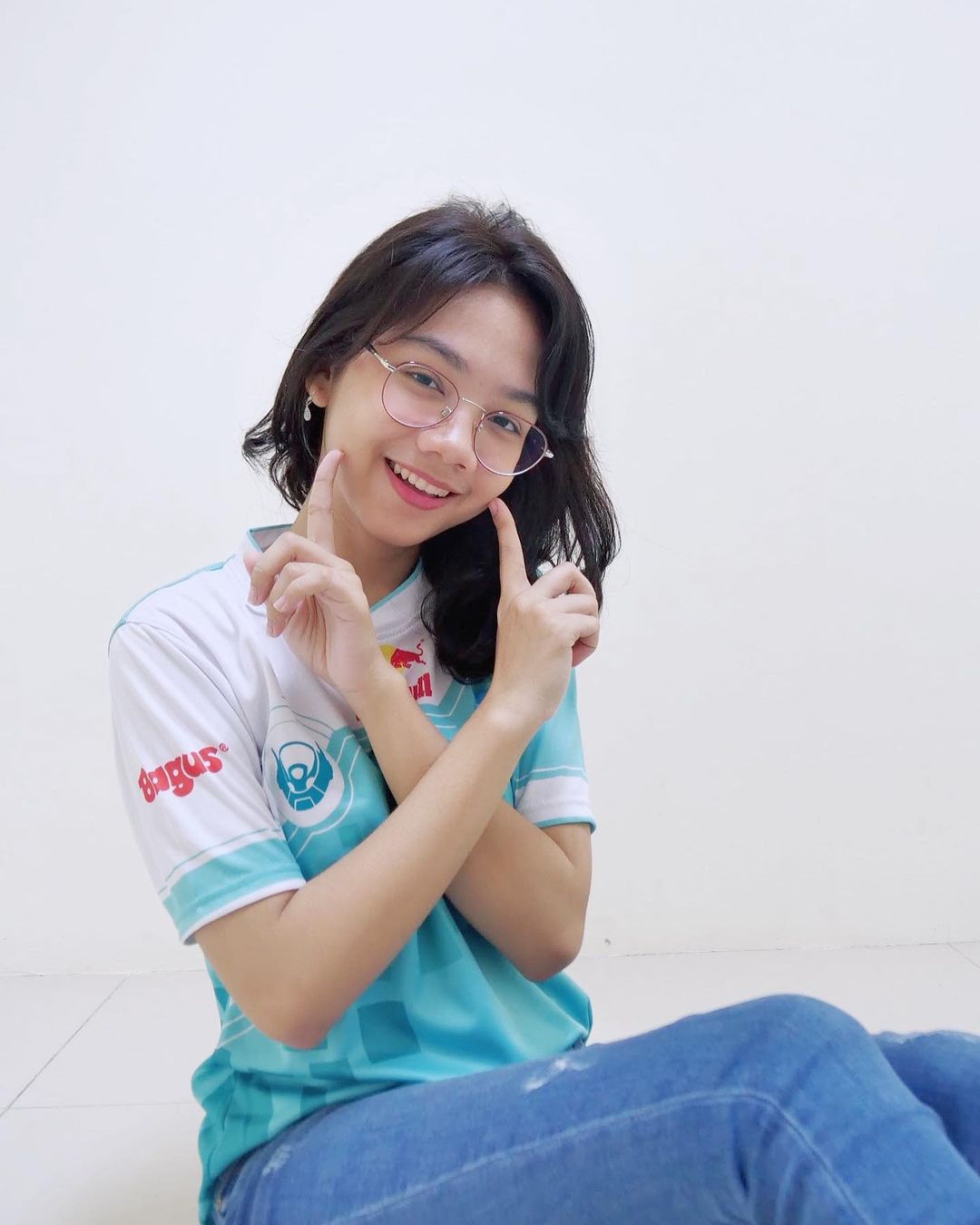 Member Termuda, 5 Potret BTR Lea Kapten Belletron Esports