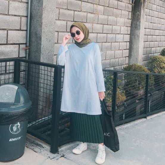 Gak Ribet, 5 Gaya Casual Hijab yang Kekinian dan Stylish
