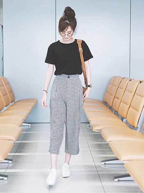 5 Gaya Outfit Casual Ala Cewek Korea, Bikin Jatuh Hati
