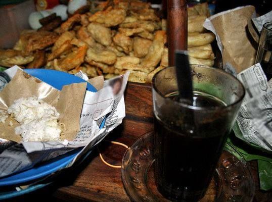 Kopi Joss Khas Jogja, Minuman Unik Yogyakarta yang Dicampur Arang Panas