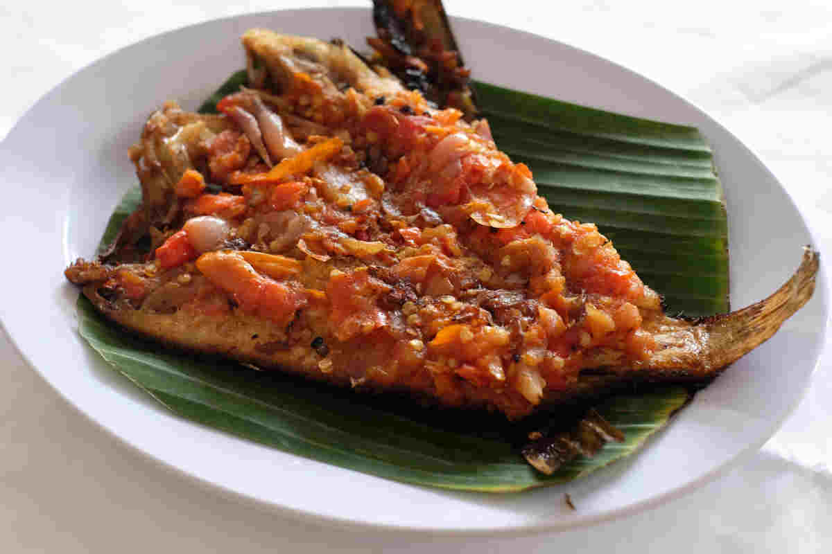 5 Kuliner Khas Gorontalo, Ada Lezatnya Sate Tuna