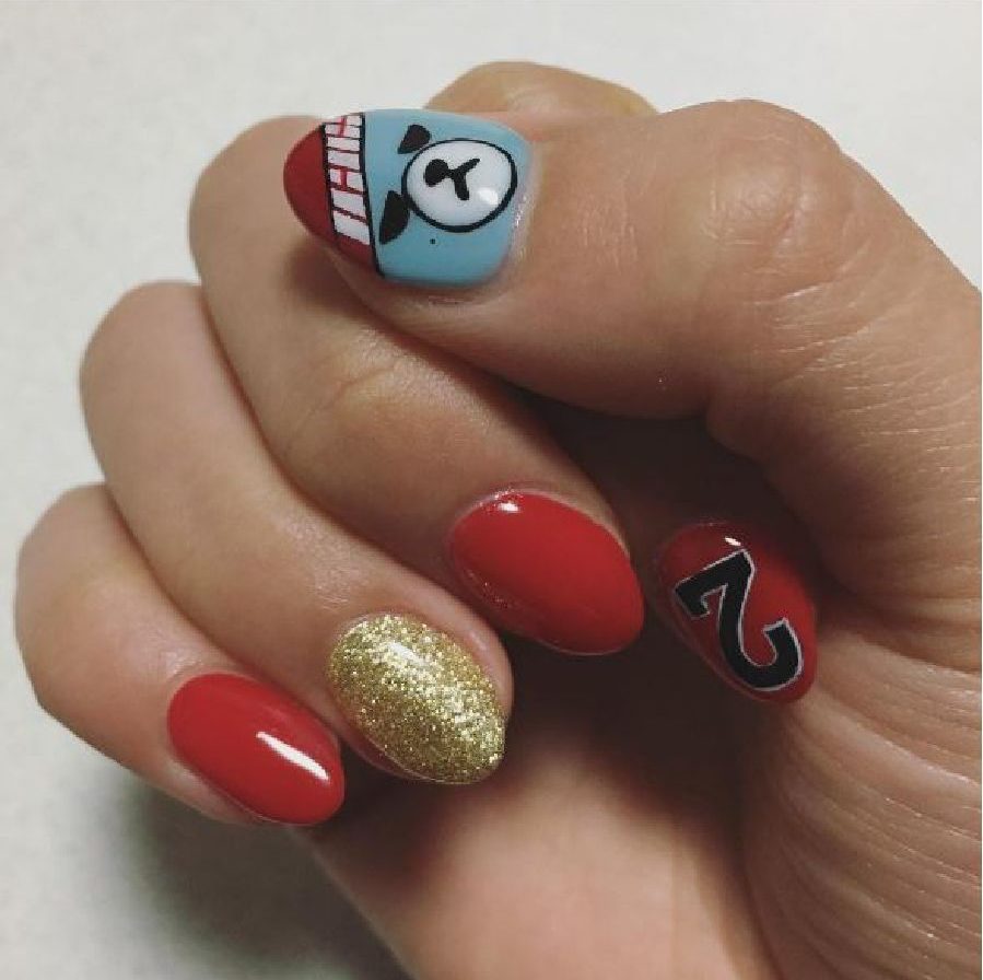 5 Inspirasi Nail Art Fans KPop Ini Desainnya Keren Banget