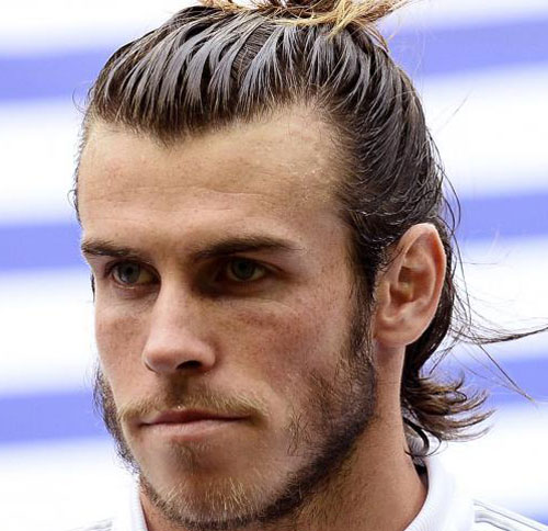5 Gaya Rambut Pemain Bola yang Simpel tapi Keren