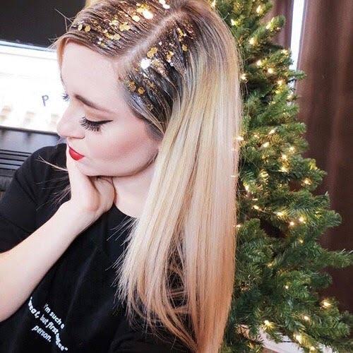 5 Trend Belah Tengah dengan Glitter, Rambut Jadi Berkilau