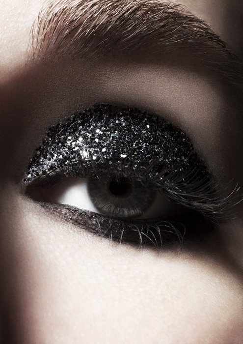 Berkilau Abis, 5 Ide Makeup Eyeshadow dengan Glitter