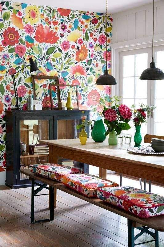 5-inspirasi-floral-wallpaper-bikin-ruangan-selalu-cerah