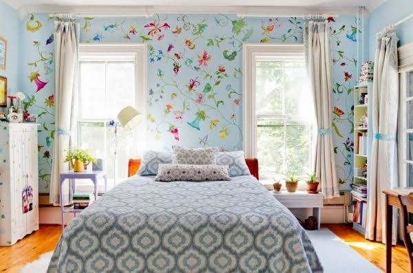 5 Inspirasi Floral Wallpaper, Bikin Ruangan Selalu Cerah