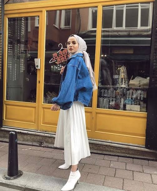 5-padu-padan-jaket-jeans-untuk-hijabers-stylish-abis