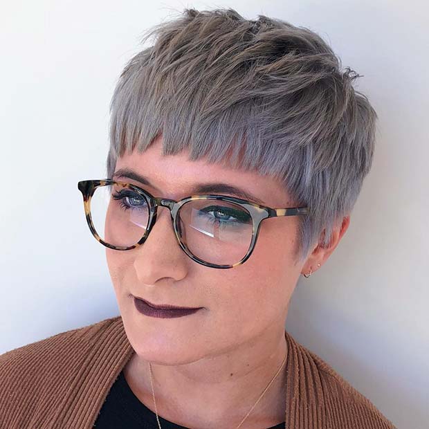 5 Model Rambut Pendek Cewek dengan Poni, Stylish dan Anti Gerah