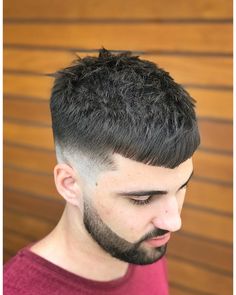 5 Model Rambut Cepak untuk Pria, Mohawk Hingga Bentuk Mangkok