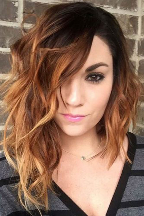 5 Model Rambut Cewek Sebahu, Bikin Wajah Fresh
