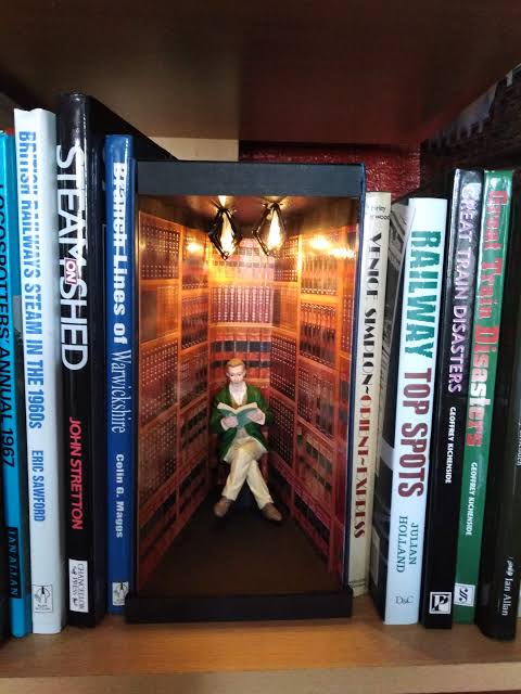 5 Kreasi Sisipan Rak Buku, Seperti Ada di Dunia Lain