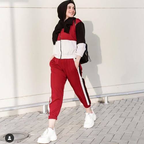 swag-abis-5-gaya-sporty-cewek-berhijab