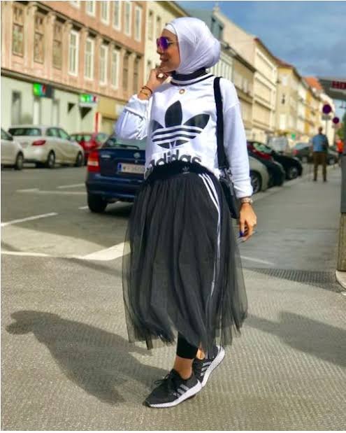 Swag Abis, 5 Gaya Sporty Cewek Berhijab