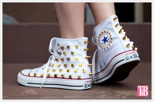 10 Kreasi Sneaker yang Bikin Lebih Keren, Stylish untuk Jalan-jalan