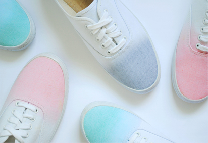 10 Kreasi Sneaker yang Bikin Lebih Keren, Stylish untuk Jalan-jalan