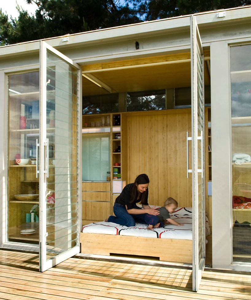 Rumah Sederhana Terbuat dari Box Container