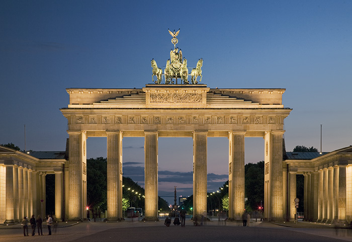 melihat-sisi-lain-dari-kemegahan-arc-de-triomphe