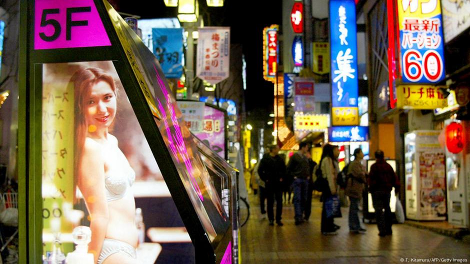 cuci-mata-ke-kabukicho-wisata-seks-legendaris-di-jepang