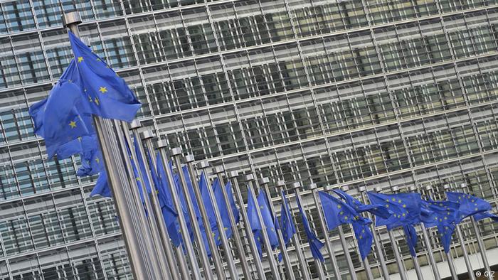UE Gagalkan Politik Pembangunannya Sendiri