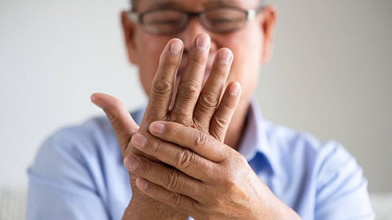 Kenali Gejala Motorik dan Non-Motorik Penyakit Parkinson