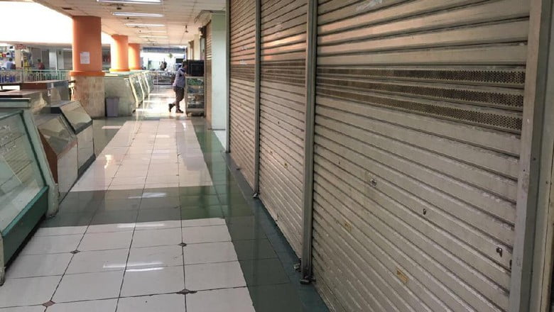 Ratna Sarumpet: Banyak Kebijakan Pemerintah yang Membawa Indonesia Semakin Terpuruk