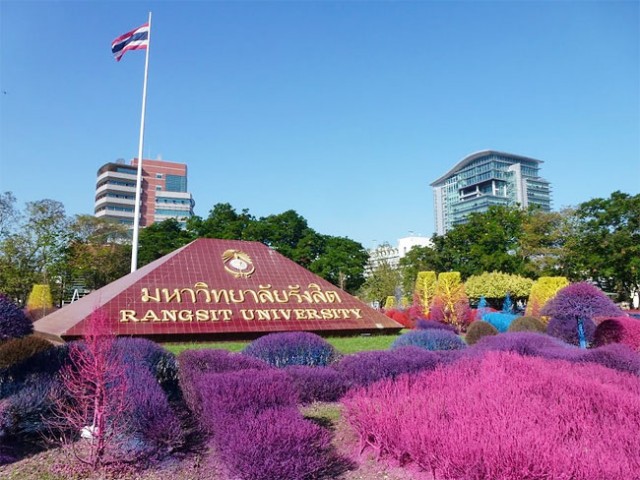 &#91;PIC&#93; Colourful Campus of Thailand (Tanamannya diwarnai gan)