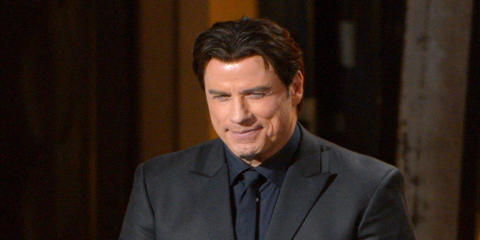 5 Momen Memalukan Yang Pernah Dilakukan Oleh Para Selebritis Diatas Panggung