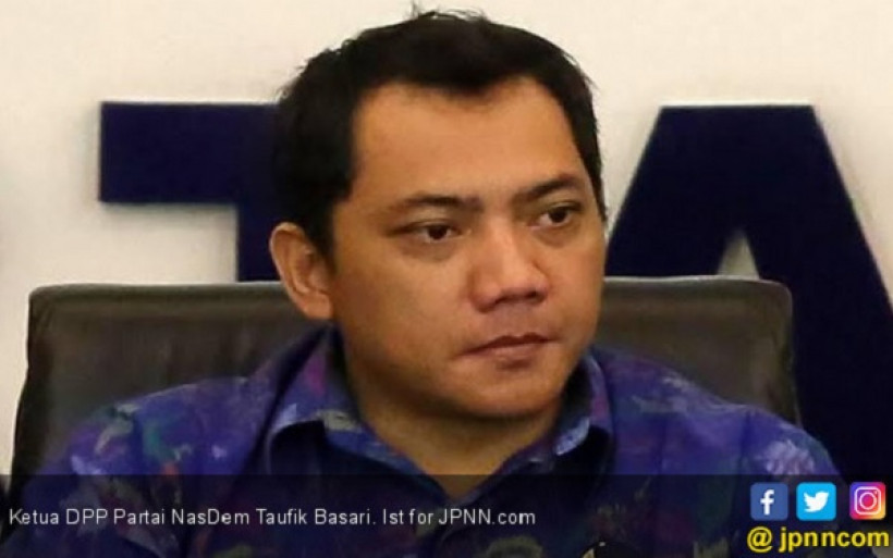 Anggota DPR Ini Bikin Nangis, Dia Tahu Kunci Solusi Honorer K2