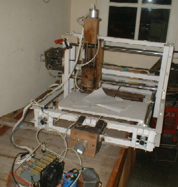 Hobi Membuat Mesin CNC Sendiri (DIY CNC)