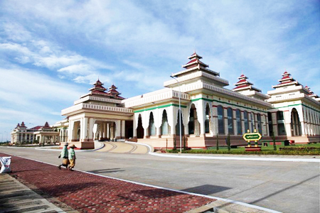Naypyidaw Ibukota 'Hantu&quot; Yang Sunyi dan jarang di Ketahui Orang